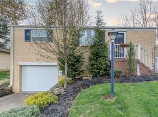 5160 Curry Rd, Pittsburgh, PA 15236