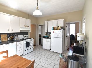 34 White Pl #1, Brookline, MA 02445