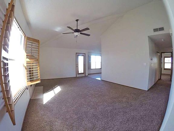 4th image of 1341 Amber Morgan Dr