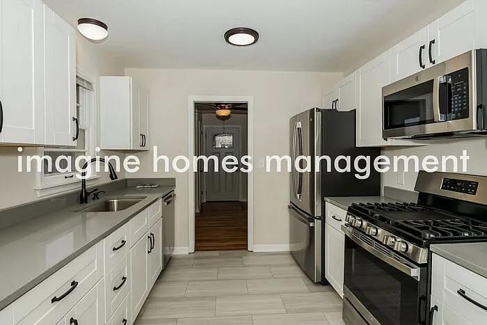 10601 Ewing Ave S — Photo 3
