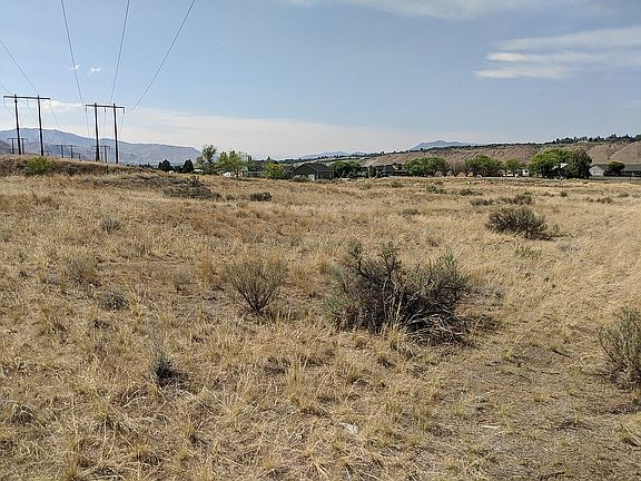 2nd image of 3168 Eagle View Dr