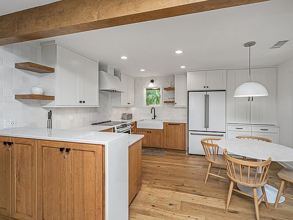 4th image of 4136 Bulrush Ln