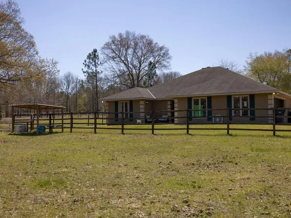 47 Whitetail Rd, Seale, AL 36875