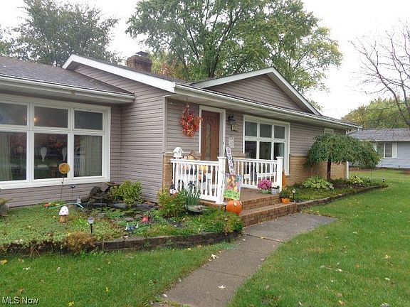 2nd image of 24328 Lantern Dr