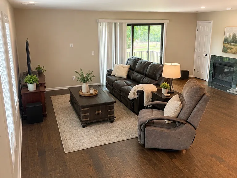 16 Sam Bonnell Dr #16 — Photo 3
