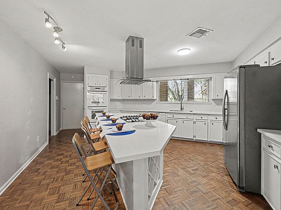 2nd image of 21307 Park Tree Ln