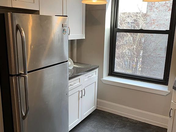4th image of 2225 Ditmas Ave #4CC