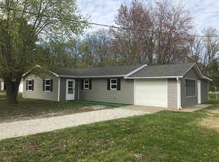 15478 N Old Centralia Ln, Mount Vernon, IL 62864