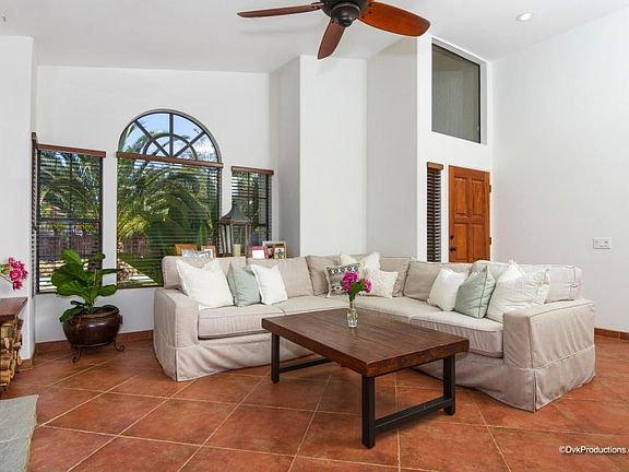 5th image of 620 Poinsettia Park N