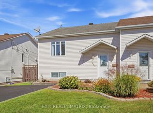 1631 Lansdowne St, Hawkesbury, ON K6A3N7