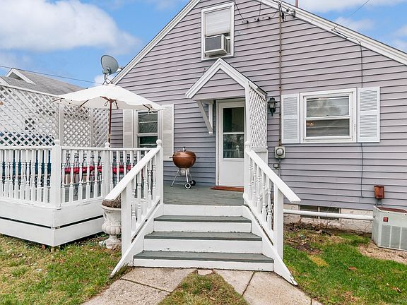 2nd image of 3609 Wayne Ave