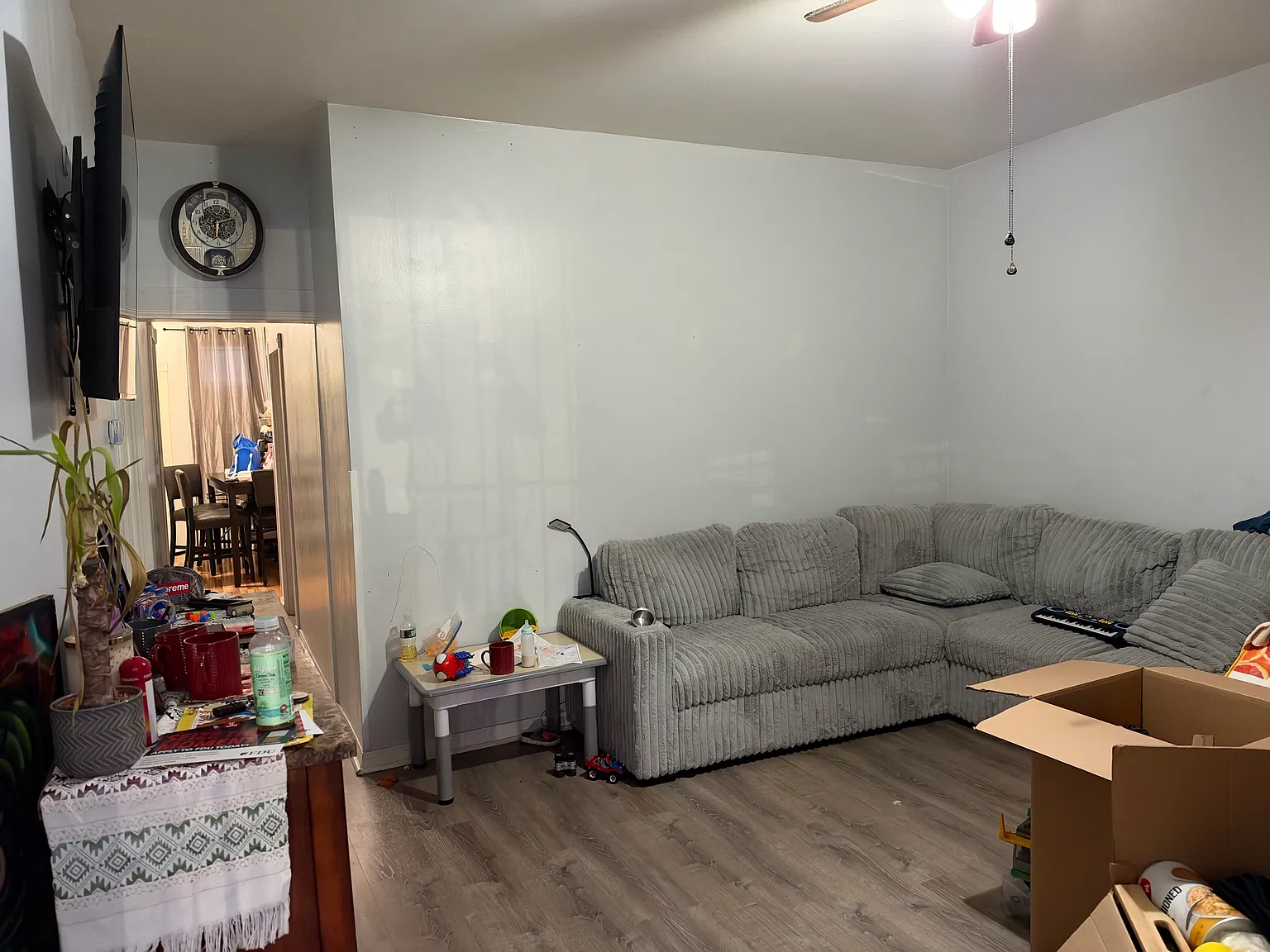 4 bed, 1400 sqft, $2,500 — Photo 1