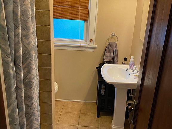 2nd image of 5762 Marmion Ln #2