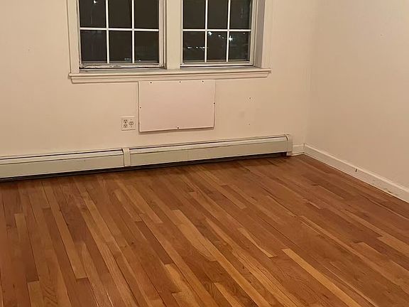 5th image of 4311 215th Pl Floor 3
