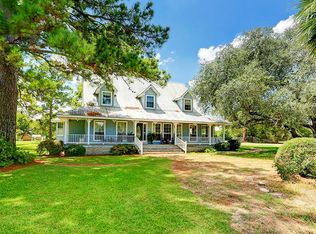 405 Bybee Rd, Round Top, TX 78954