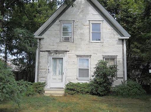 2nd image of 762 E Falmouth Hwy