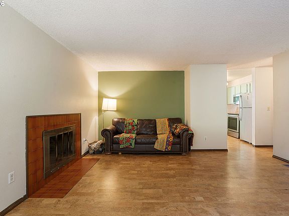 4th image of 6930 SE 122nd Ave