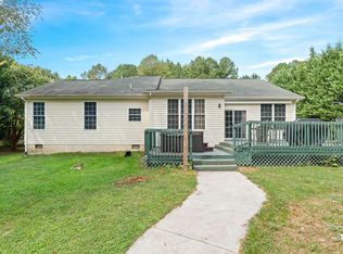 141 Oak Leaf Ln, Felton, DE 19943