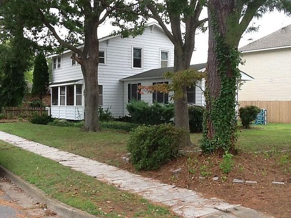2nd image of 8742 Hammett Ave