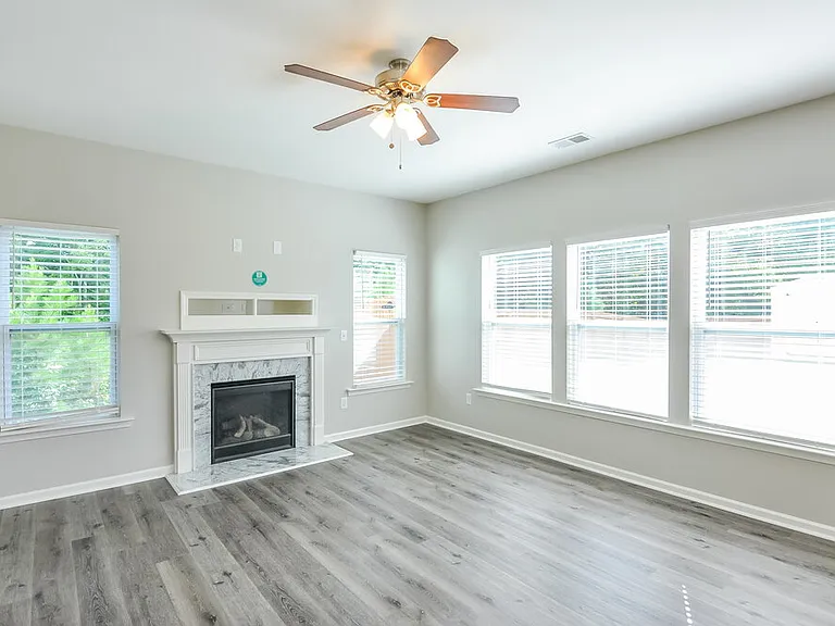 105 Lakemont Dr — Photo 5