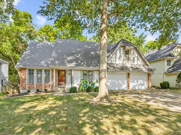 9114 W 113th St, Overland Park, KS 66210