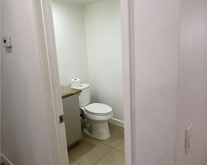 2902 Barrington Ct — Photo 9