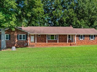 111 Earnhart Rd, Pinnacle, NC 27043
