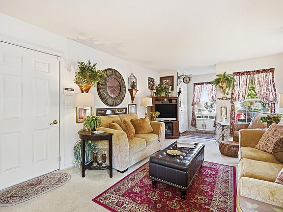 5th image of 43 E Woodland Ave #43