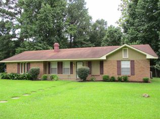 2387 Deer Oak Pl, Jackson, MS 39212
