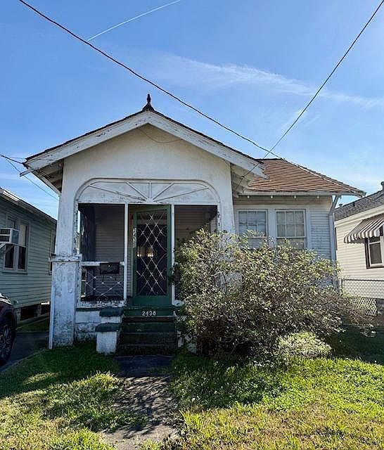 1st image of 2438 Wisteria St