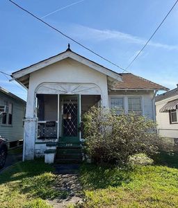 2438 Wisteria St, New Orleans, LA, 70122