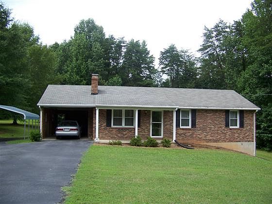 1st image of 3053 Joy Cir