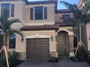 5001 SW 64th Ave, Davie, FL 33314