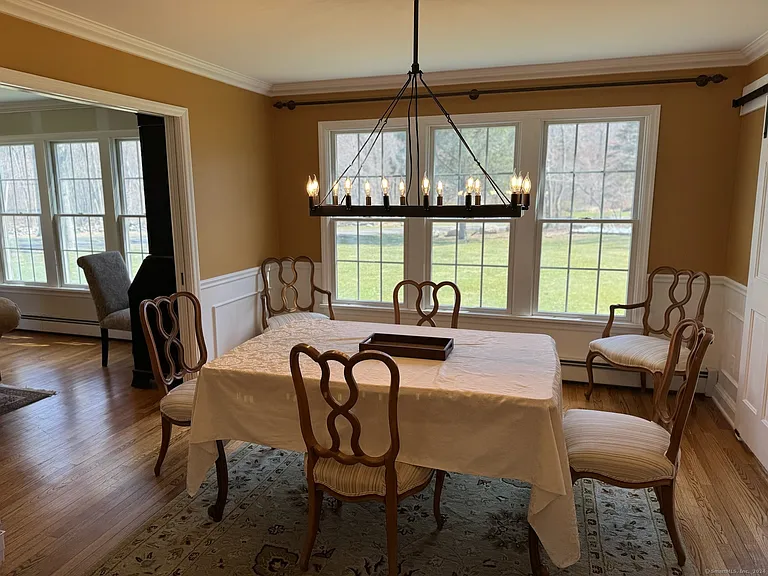 11 Van Campen Ln — Photo 24
