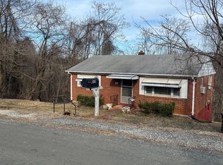 166 Hanger Rd, Amherst, VA 24521