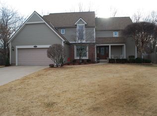 8917 W 115th Ter, Overland Park, KS 66210