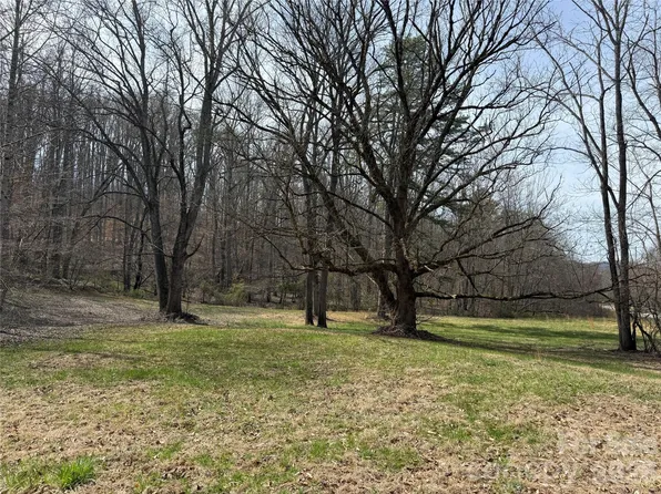 57 N Fork Rd, Barnardsville, NC 28709