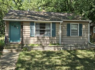 1235 Ravina Ave, Benton Harbor, MI 49022