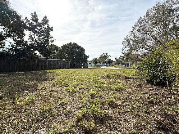 3rd image of 804 N 22ND Street