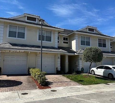 4th image of 3011 NW 30th Ave #3011