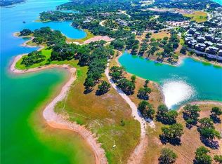 2200 Cypress Club Pt, Spicewood, TX 78669