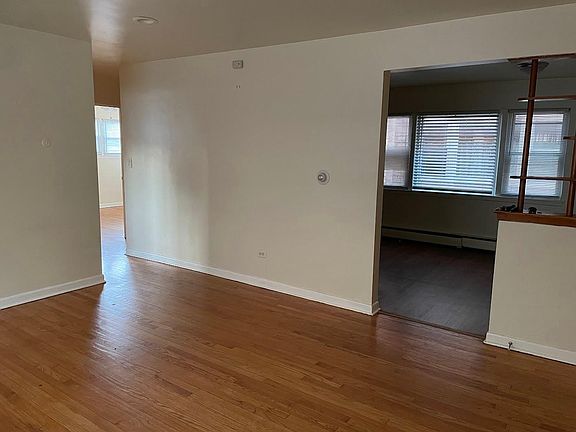 4th image of 2650 N Harlem Ave APT 1W