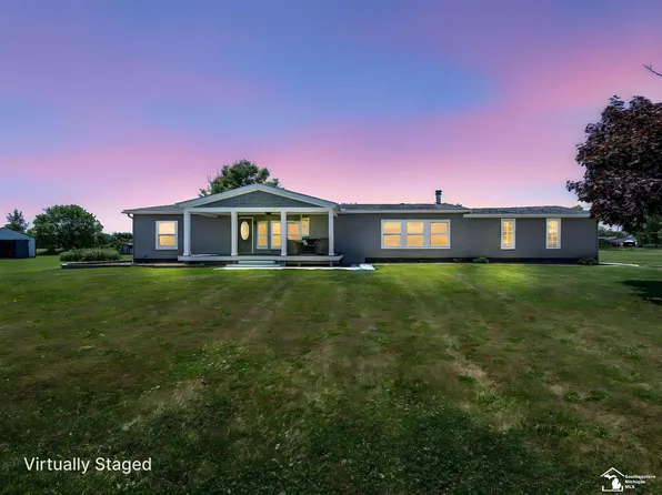 8955 Grafton Rd, Newport, MI 48166