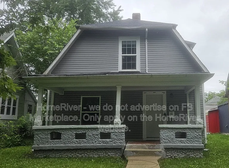 121 N Gladstone Ave — Photo 1