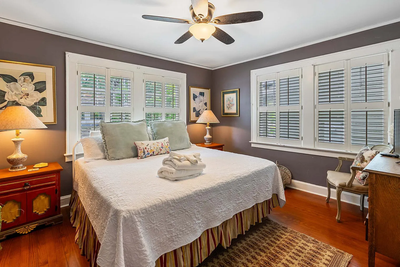 2 bed, 1.0 bath, 1194 sqft, $3,874 — Photo 1
