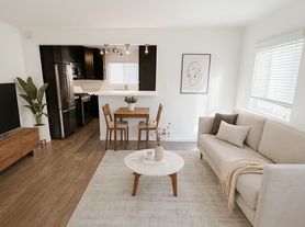 4373-4379 Oregon St.