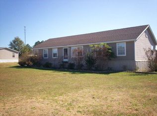 135 Peachtree Dr, Quitman, GA 31643