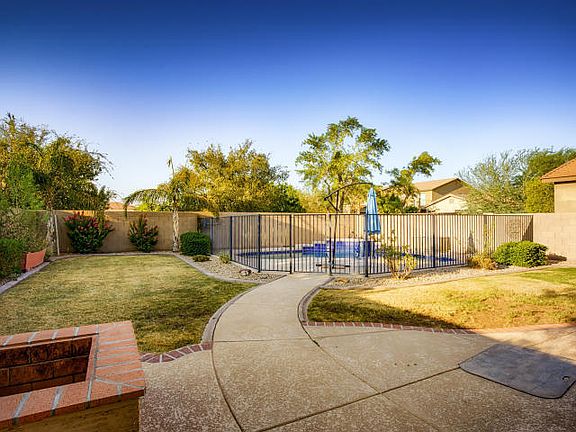 5th image of 14894 W Larkspur Dr