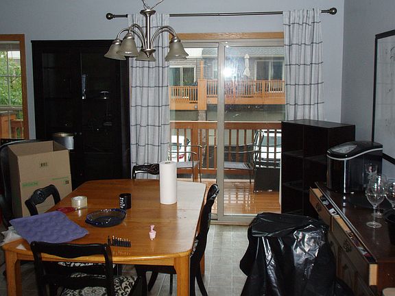 Dining area off the kitchen