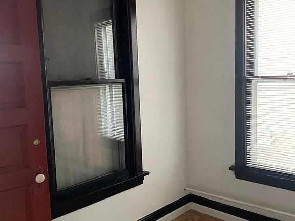 4th image of 3750 W Diversey Ave Floor 1